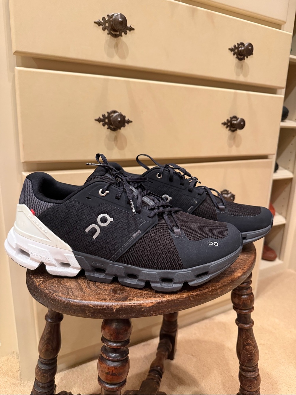 On Running Men's Black and White Cloudflyer 4, Size 11